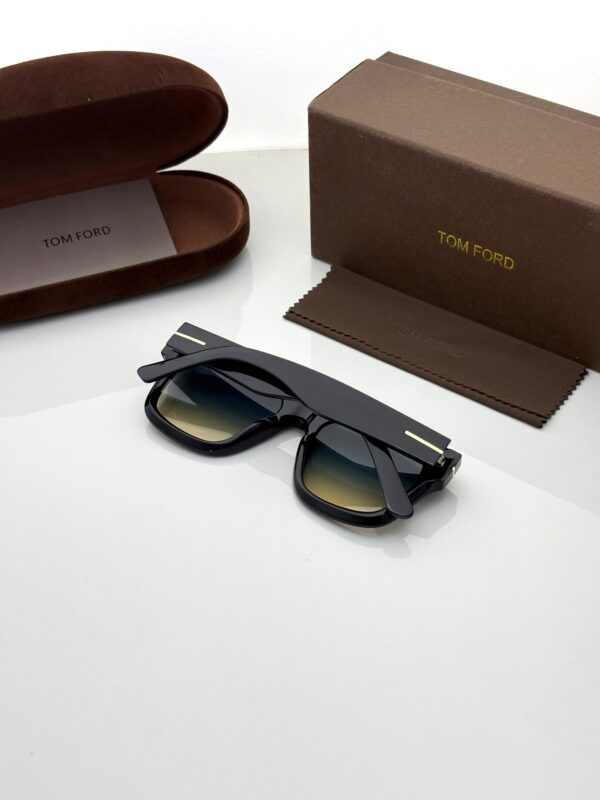 TOM FORD 259 SEA GREEN