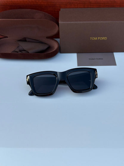 Tom Ford 4184– Shiny Black Square