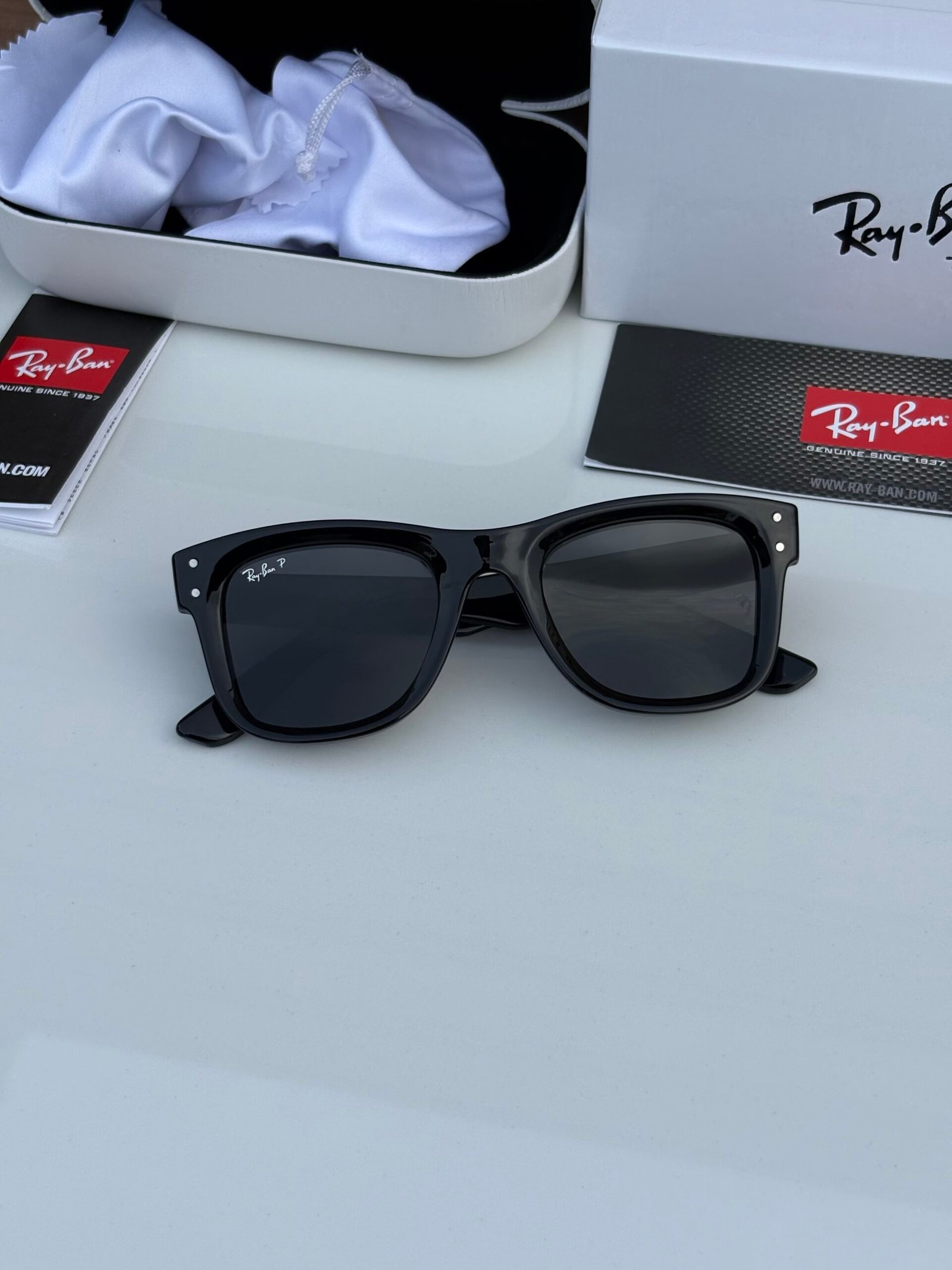 RAY BAN 0502 SHINING BLACK UV-400 SUNGLASSES - Image 4
