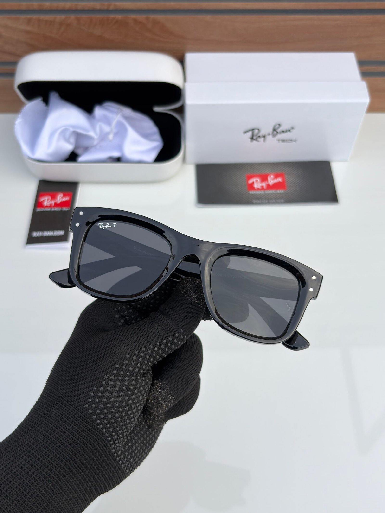 RAY BAN 0502 SHINING BLACK UV-400 SUNGLASSES - Image 5