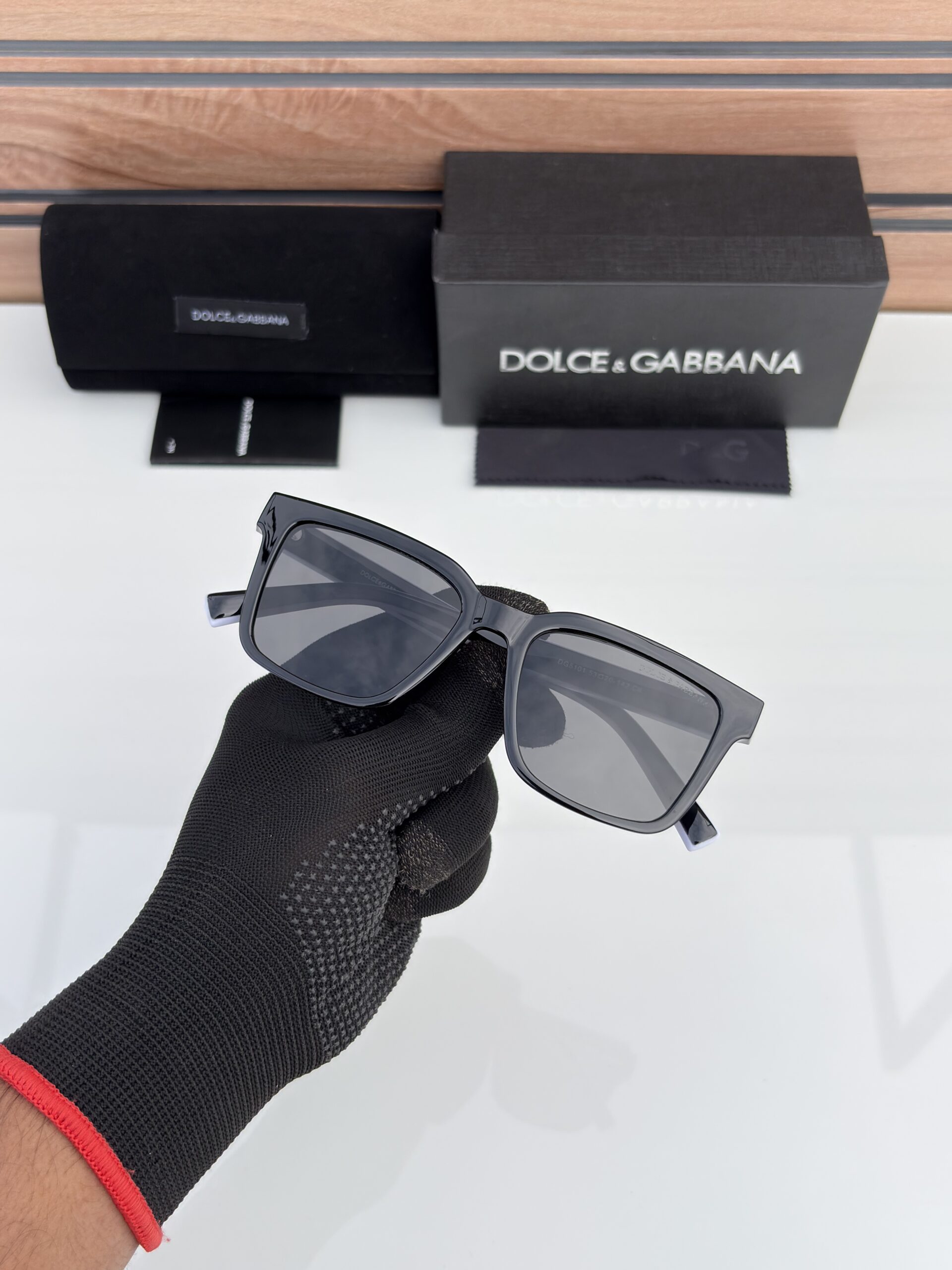 DOLCE & GABBANA 5101 BLACK UV-400 SUNGLASSES - Image 4