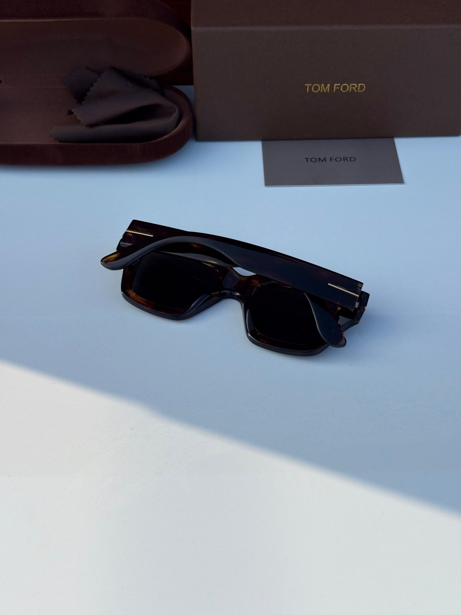 TOM FORD 4184 TIGER BLACK UV-400 SUNGLASSES - Image 6
