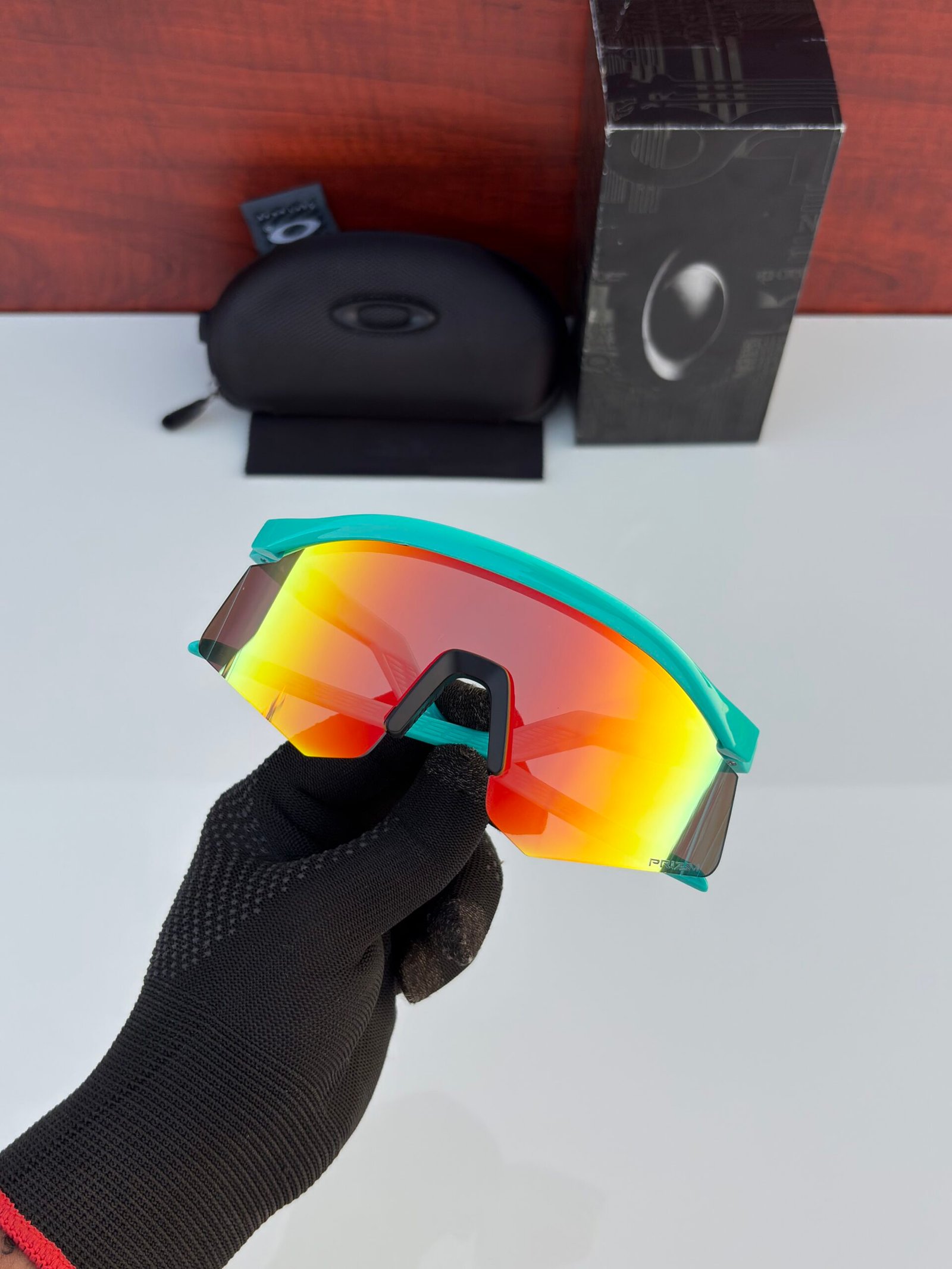 OAKLEY HYDRA 9229 TEAL ORANGE UV-400 SUNGLASSES - Image 3