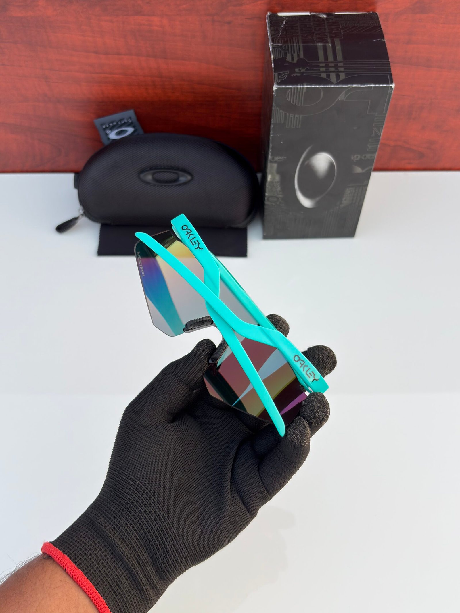 OAKLEY HYDRA 9229 TEAL ORANGE UV-400 SUNGLASSES - Image 4